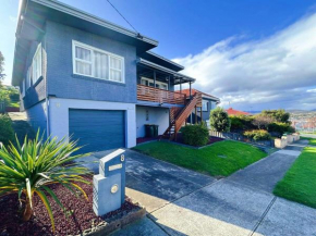 Fonton Blue Holiday Home close to City and Airport